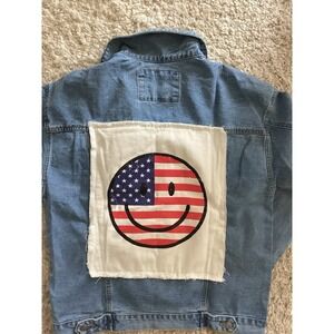 Fantastic Fawn Jean Jacket American Flag Smiley Face Size Small 100% Cotton